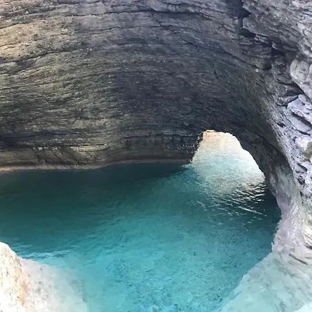 Le Molade